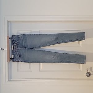 Levi's 711 Skinny Jeans